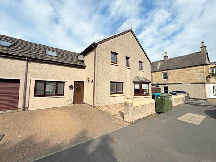 4 Bedroom Semi-Detached House For Sale In Balgonie Road, Markinch, KY7