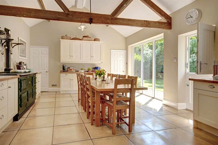 4 Bedroom Barn Conversion For Sale In Eastleach, Gloucestershire, GL7
