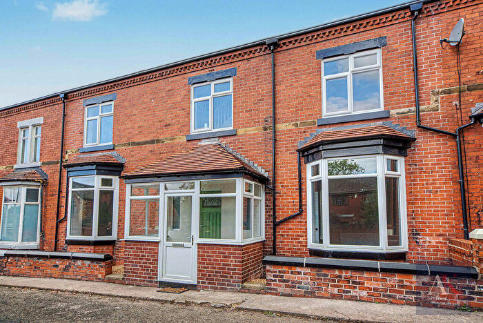 3 Bedroom Terraced House For Sale In Brooklyn Avenue Hurstead, OL16