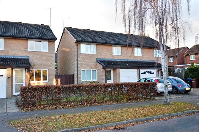 3 Bedroom Semi-Detached House To Rent In Forresters Drive, Welwyn Garden City, AL7