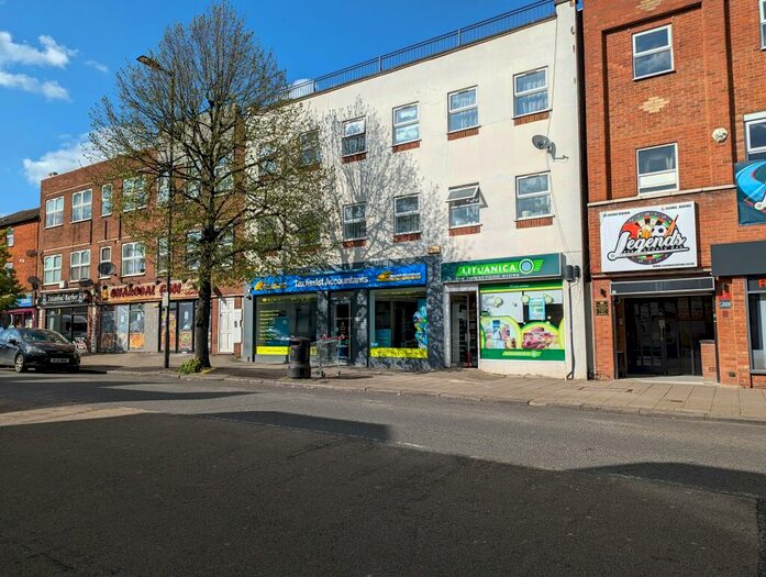 2 Bedroom Apartment To Rent In Town Centre, Bedford, MK40