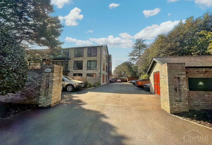 2 Bedroom Apartment To Rent In , Beach Breeze, A The Avenue, Poole, Dorset, BH13