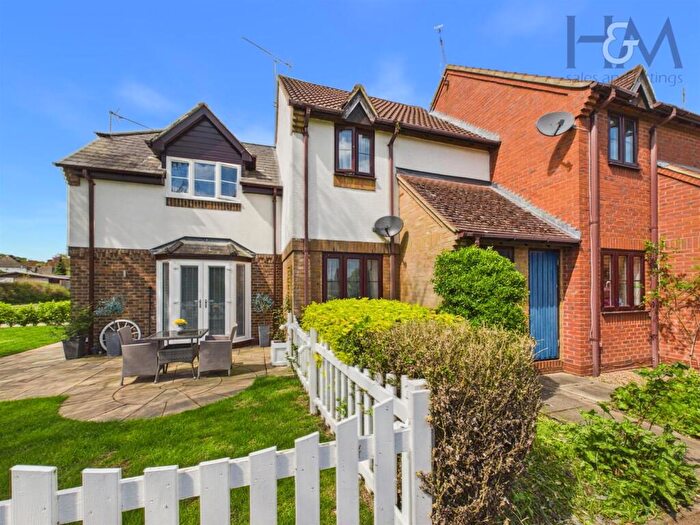2 Bedroom Terraced House For Sale In Mardleybury Road, Woolmer Green, Knebworth, SG3