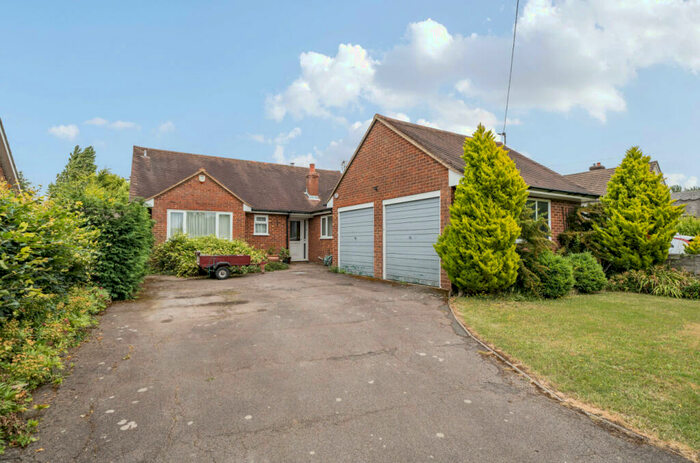 3 Bedroom Bungalow For Sale In Canfield Road, High Roding, Dunmow, Essex, CM6
