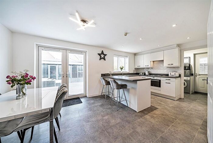 4 Bedroom Detached House For Sale In Richborough Close, Margate, CT9