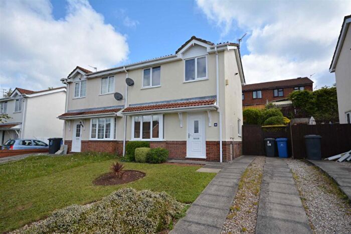 2 Bedroom Semi-Detached House To Rent In Danebridge Crescent, Oakwood, Derby, DE21