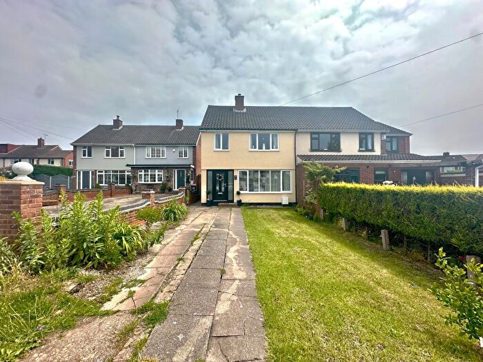 3 Bedroom Semi-Detached House For Sale In Station Road, Polesworth, B78