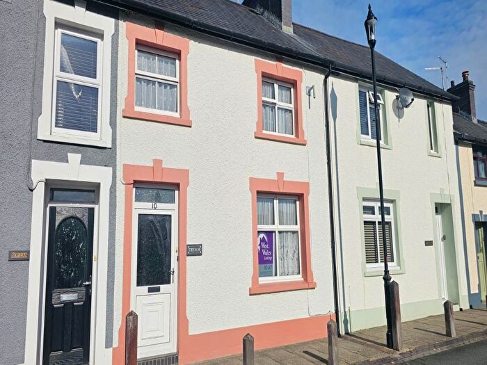 3 Bedroom Terraced House To Rent In (Trysor) Harford Row, Lampeter, SA48
