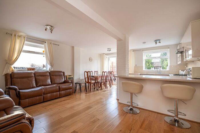 4 Bedroom End Terrace House To Rent In Breamwater Gardens, Ham, Richmond, TW10