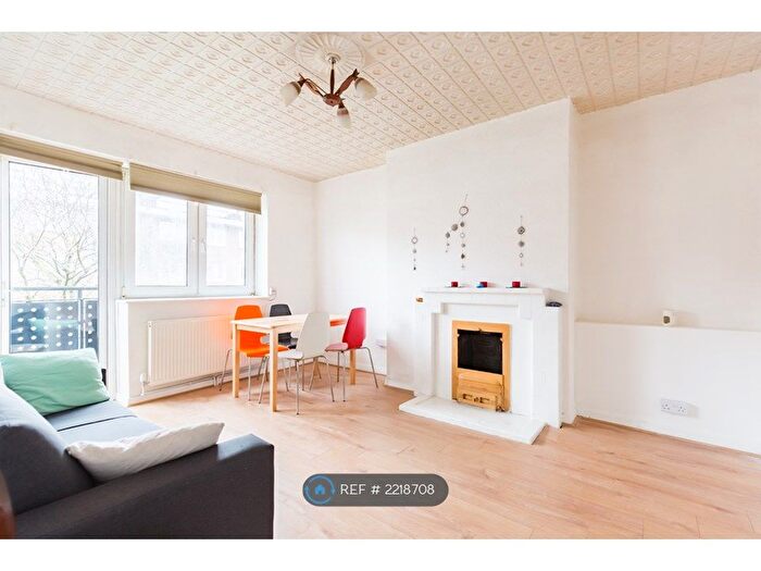 2 Bedroom Flat To Rent In Barnard House, London, E2