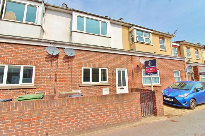 2 Bedroom Terraced House For Sale In New Road, Buckland, PO2