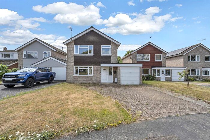 3 Bedroom Detached House For Sale In Crown Crescent, Ixworth, IP31