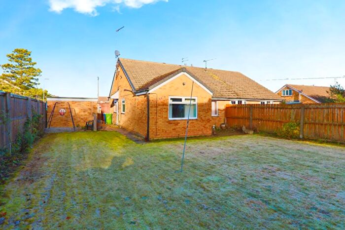 2 Bedroom Semi-Detached Bungalow For Sale In Langford Walk, Hull, East Riding Of Yorkshire, HU4