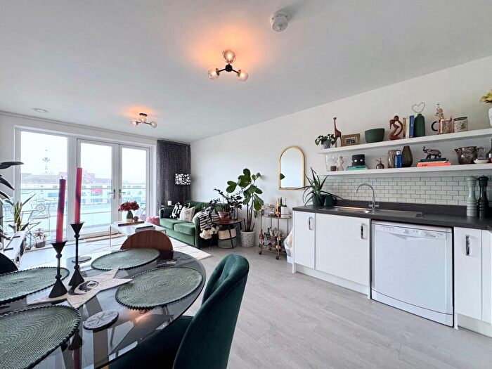 1 Bedroom Flat For Sale In Coxwell Boulevard, London, NW9