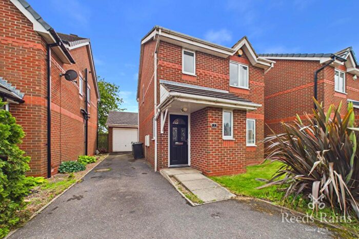 3 Bedroom Detached House For Sale In Shire Road, Morley, Leeds, West Yorkshire, LS27