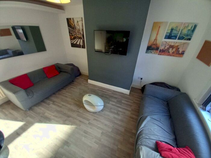 3 Bedroom Terraced House To Rent In Harold Grove, Hyde Park, Leeds, LS6