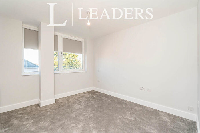 1 Bedroom Apartment To Rent In Compass Point, Southampton, SO16