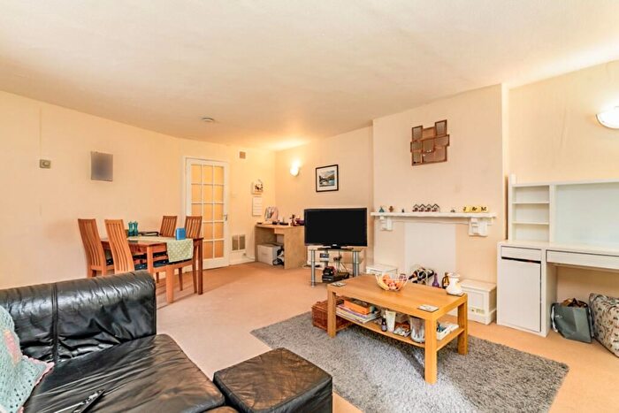 2 Bedroom Flat To Rent In Chetwynd Road, Southampton, SO16