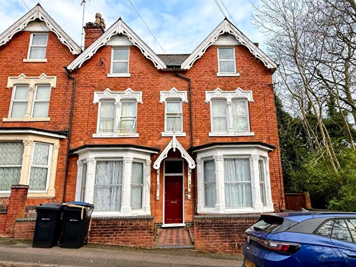2 Bedroom Flat To Rent In Milford Road, Harborne, Birmingham, B17