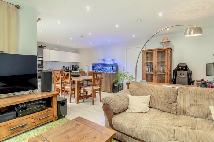 2 Bedroom Flat To Rent In Great Northern Road, Cambridge, CB1