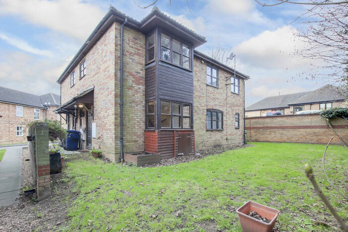 1 Bedroom House To Rent In Linclare Place, Eaton Ford, PE19