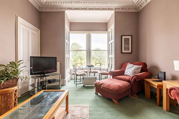4 Bedroom Flat To Rent In L Warrender Park Terrace, Edinburgh, EH9