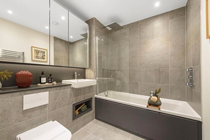 2 Bedroom Flat For Sale In Colindale Gardens, Colindale, NW9