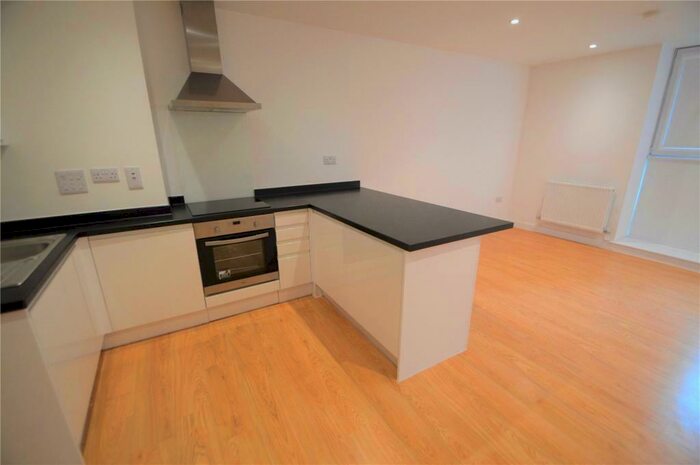 1 Bedroom Flat To Rent In Canterbury House, CR0