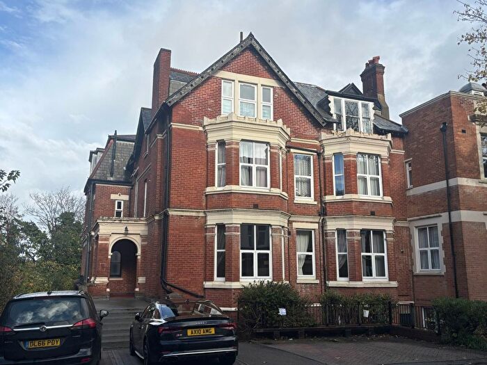 2 Bedroom Flat To Rent In Norwich Avenue West, Bournemouth, BH2