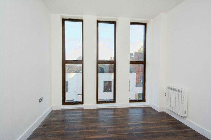 1 Bedroom Flat To Rent In New Street, Basingstoke, RG21