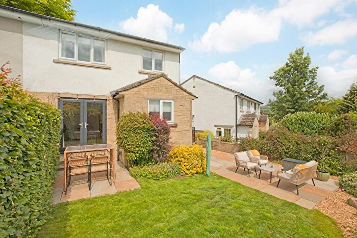 3 Bedroom Semi-Detached House For Sale In Cardan Drive, Ilkley, LS29