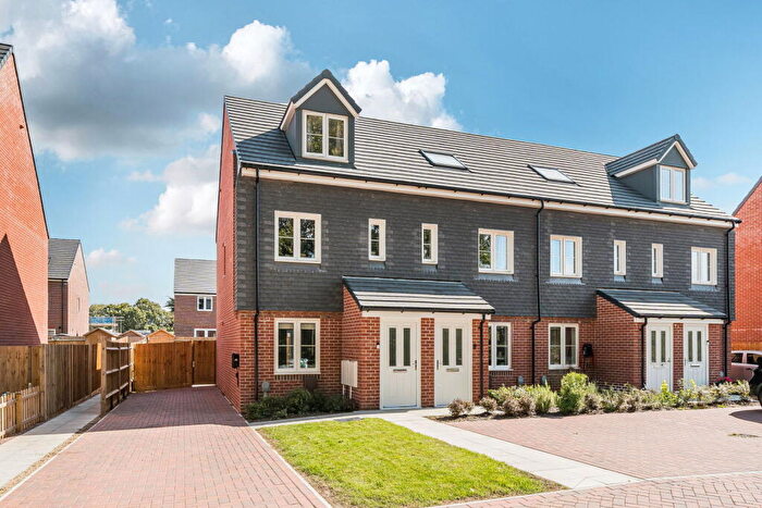3 Bedroom End Of Terrace House For Sale In Great Copper Thorn, Stubbington, PO14