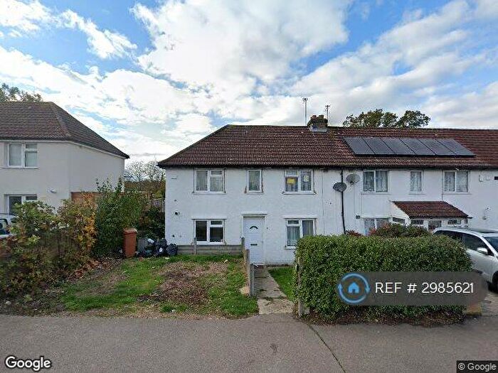 3 Bedroom Semi Detached House To Rent In Walnuts Road, Orpington, BR6