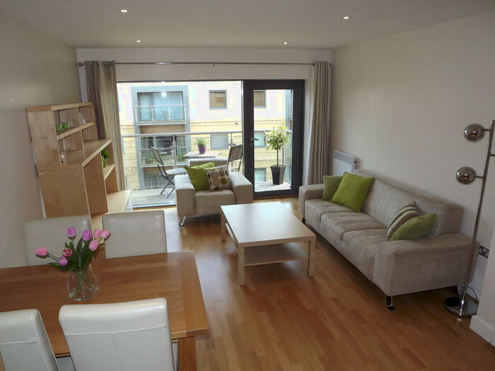 1 Bedroom Apartment To Rent In Grove Park Oval, Gosforth, NE3