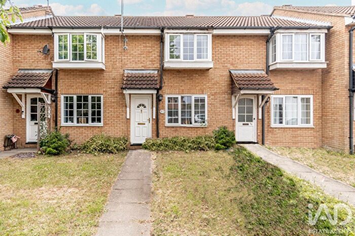 2 Bedroom Terraced House To Rent In Calverley Close, Bishop's Stortford, CM23