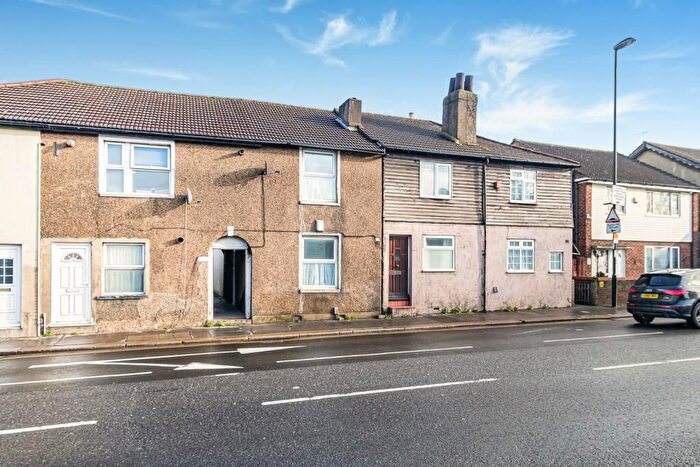 2 Bedroom Property To Rent In Mitcham Road, Croydon, CR0