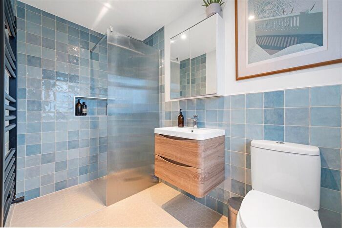 4 Bedroom Semi-detached House For Sale In Ravenscroft Road, Beckenham, BR3