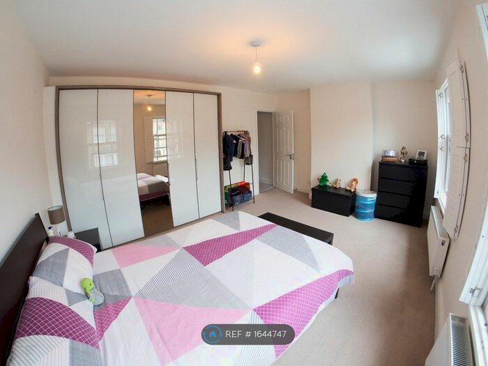 2 Bedroom Terraced House To Rent In Haven Lane, London, W5