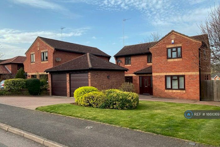 4 Bedroom Detached House To Rent In Russet Drive, Northampton, NN3