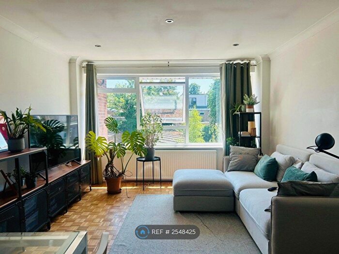 2 Bedroom Flat To Rent In St James Road, Sutton, SM1