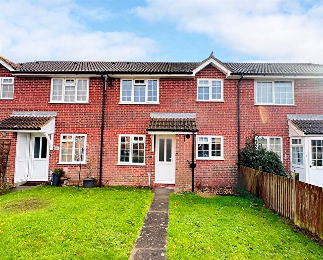 1 Bedroom Terraced House For Sale In Snowdon Close, Eastbourne, BN23