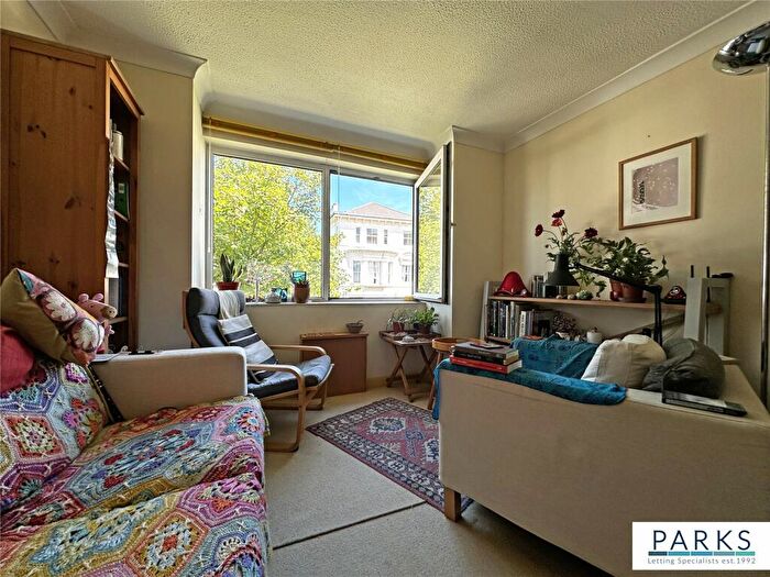 1 Bedroom Apartment To Rent In Homelees, Brighton, East Sussex, BN1