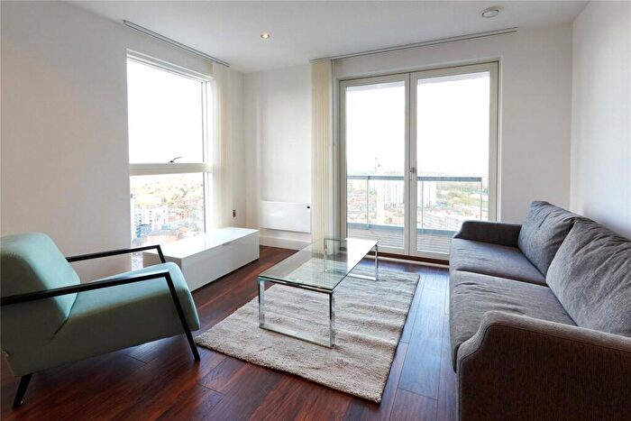 2 Bedroom Apartment To Rent In New Bridge Street Salford, M3