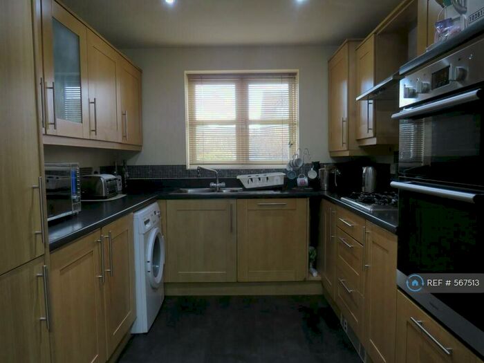 4 Bedroom End Of Terrace House To Rent In Carty Road, Hamilton, Leicester, LE5