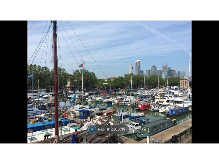 1 Bedroom Flat To Rent In Transom Close, London, SE16