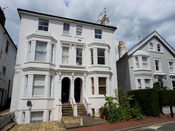 1 Bedroom Flat To Rent In Mount Sion, Tunbridge Wells, Kent, TN1