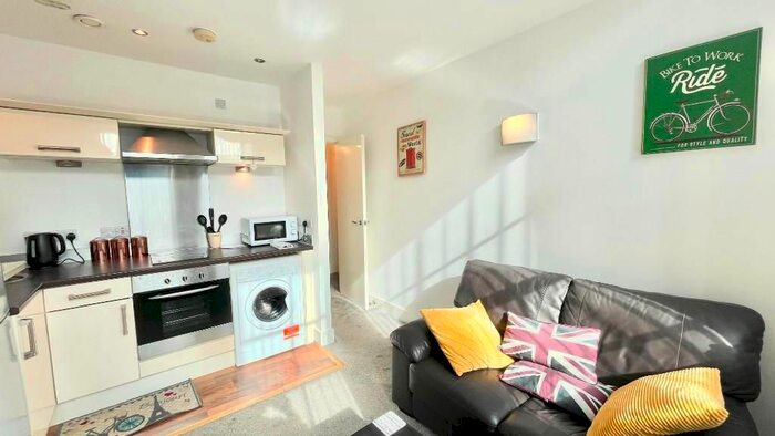 1 Bedroom Flat To Rent In Cornwall Works, Green Lane, Sheffield, S3