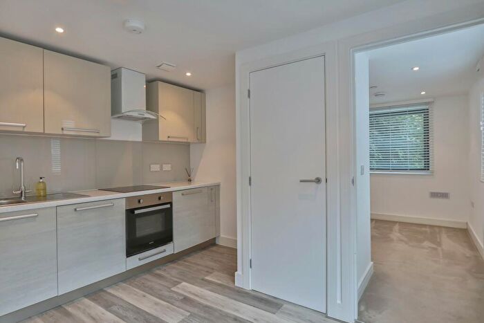 1 Bedroom Flat To Rent In Hinton Road, Bournemouth, Dorset, BH1