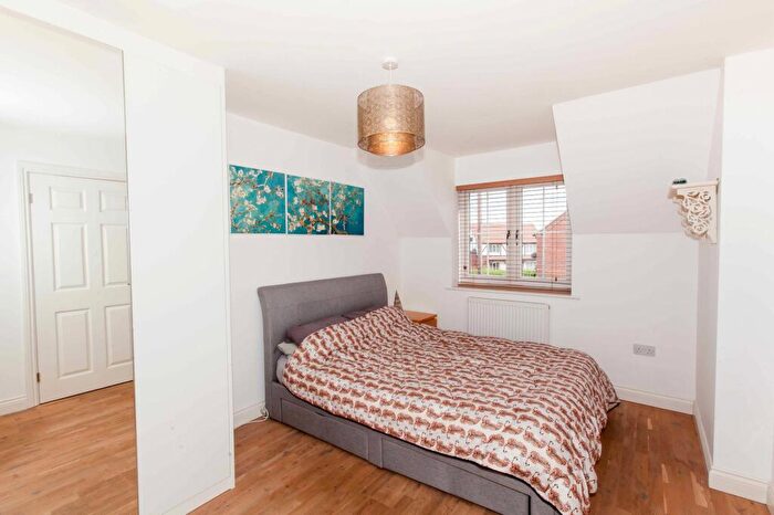 4 Bedroom Detached House For Sale In Meadows Walk, Clowne, S43