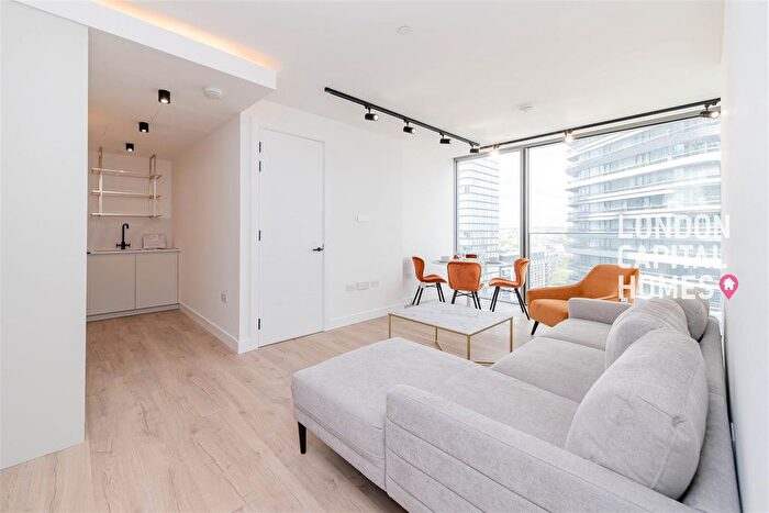 2 Bedroom Flat To Rent In Valencia Tower, Bollinder Place, London, EC1V
